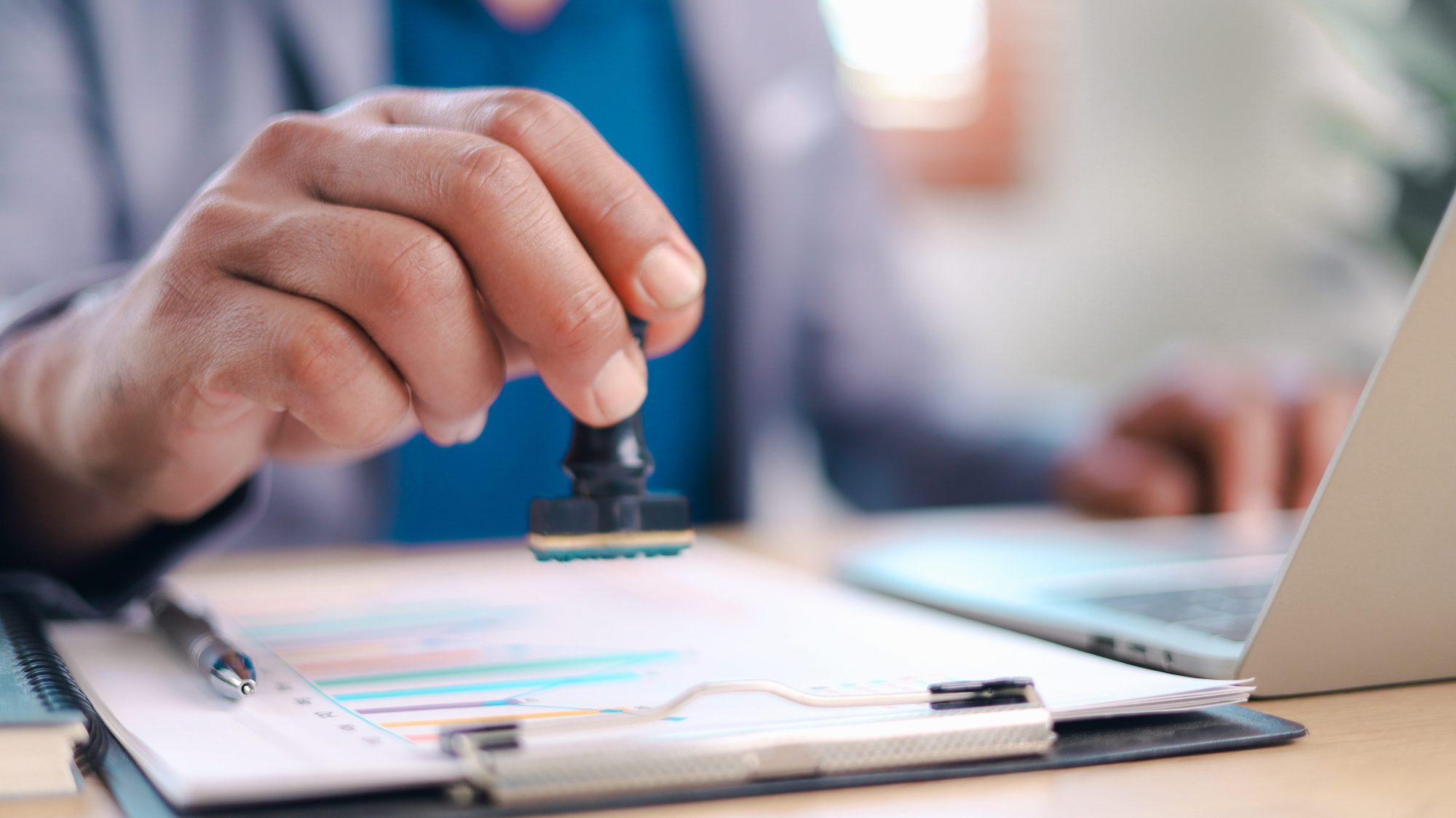 How Life Insurance Companies Review Claims Involving Questionable or Unverified Coverage